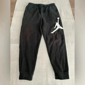[M]Jordan Standard  Fit Black Joggers Pant with Big Logo Figure
